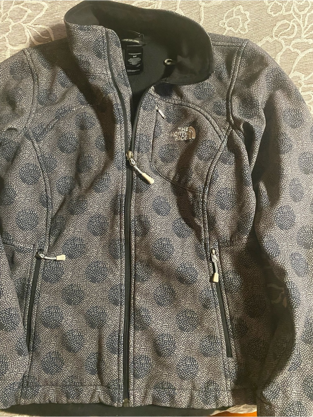 The North Face Women's Small Gray Polka Dot Fleece Jacket